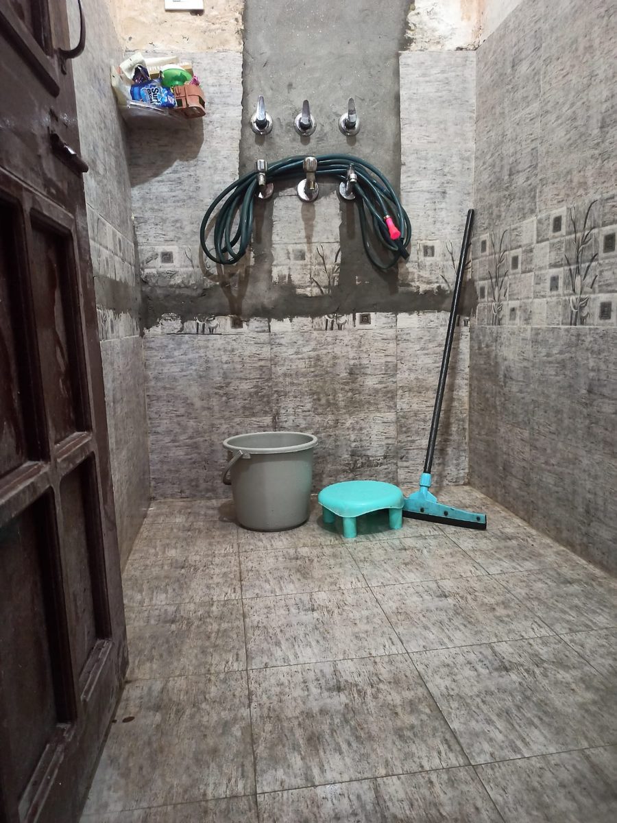 Washing area — multiple taps and shower point